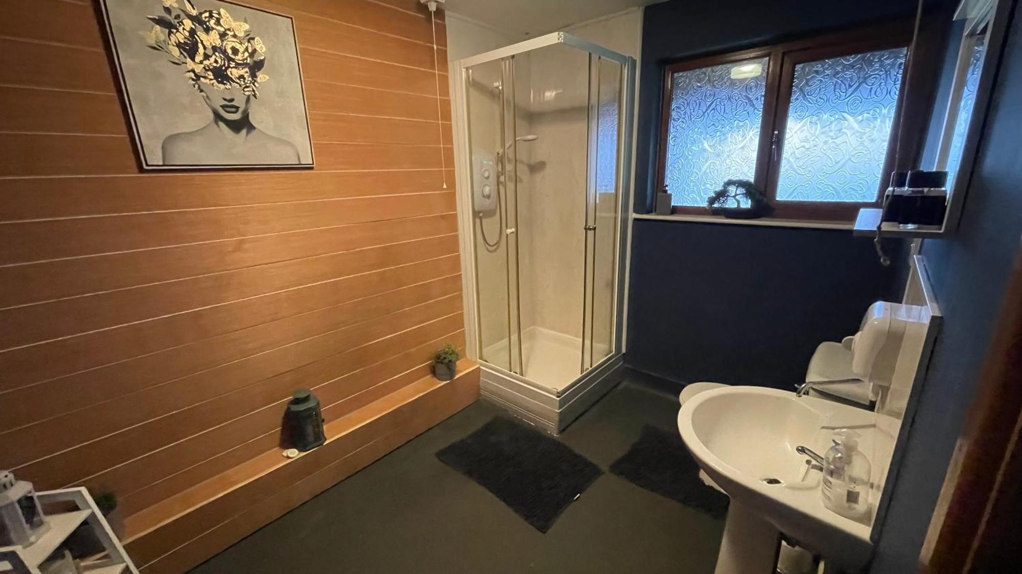 Bryn Bettws Lodge Port Talbot Eksteriør billede